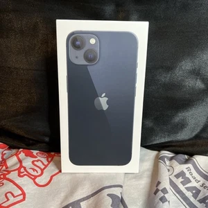 Oryginalne puste pudełko Apple iPhone 13 Midnight (bez akcesoriów / bez instrukcji) - Zdjęcie 1 z 5