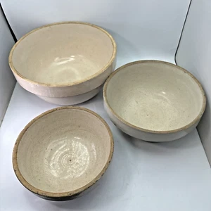 Vintage Stoneware Mixing Bowl Set of 3 Cream Color - 12.5in - 10.5in - 9in - Picture 1 of 24