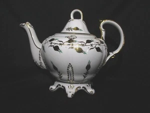 Royal Chelsea Golden Jade Teapot Bone China Made in England - Picture 1 of 1