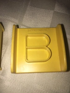 Tupperware Gadget (1) Yellow Butter Cutter 1 Tbsp “B” 4 Butter For Pats Pat - Picture 1 of 10