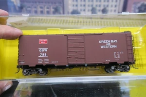 KADEE HO SCALE #4016 GREEN BAY & WESTERN GX 799 40' PS-1 BOX CAR ! 6' DOOR! - Picture 1 of 23