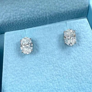 Boucles d'oreilles IGI 2,20 ctw ovales en laboratoire taille brillant diamant or blanc 14 carats - Photo 1 sur 11