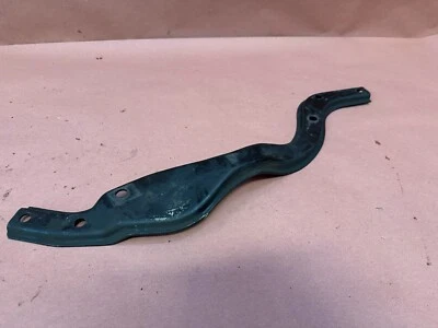 宝马 E30 325e 318I Cross Member 隔热罩支架原始设备制造商 158K 英里 — 第 1/4 张图片