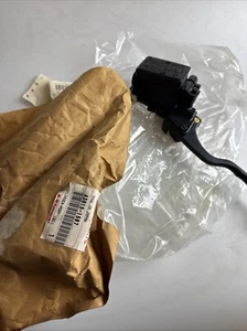 KAWASAKI GPX750 R GPZ900 R CLUTCH ARMATURE CYLINDER CLUTCH 43015-1507 E2384 - Picture 1 of 10
