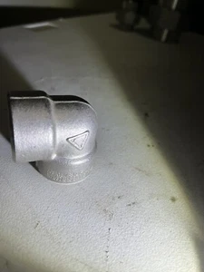 1/2" 90 Degree Elbow Stainless Steel A/SA182 F304/F304L N2537 3M B16 - Picture 1 of 4