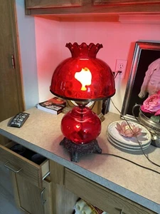 Vintage Victorian Glass Ruby Red Amberina Spiral Optic Shade w/ Bronze Base Lamp - Picture 1 of 11