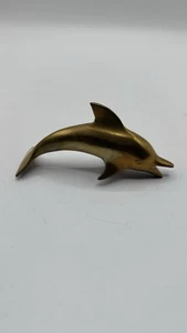 Statuina focena delfino in ottone massiccio 6'' fermacarte nautico costiero vintage - Foto 1 di 3