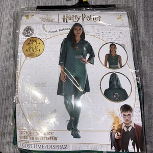 Nuevo en Paquete Harry Potter SLYTHERIN QUIDDITCH Adulto Pequeño (2-4) 3 Piezas Disfraz de Halloween - Imagen 1 de 2