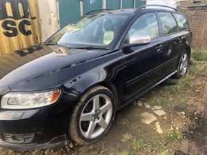 VOLVO V50/s40  2,0d  2008-  2012  WHEEL BOLT NUT  / ALL PARTS - Picture 1 of 2