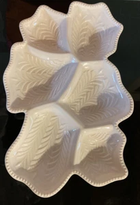 Jeannette Pastel Pink Milk Glass Platter Shell Scalloped Feathered Dish Vintage - Picture 1 of 14