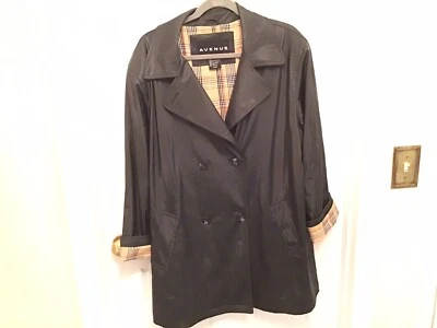 Chaqueta negra Avenue para mujer 14/16 forro a cuadros Foto 1 de 4