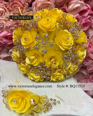 Ramo de quinceañera de boda con pedrería y cristales amarillo/oro Foto 1 de 4
