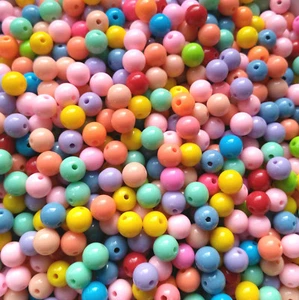 LOT de 80 PERLES acryliques RONDES MULTICOLORES 8mm trou 1,5mm bijoux création - Imagen 1 de 1