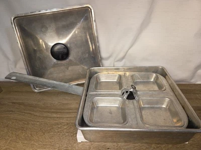 Vintage Mirro Square 4 Aluminum Egg Poacher 40's - 50's Bakelite Knob 5124M - Image 1 of 4