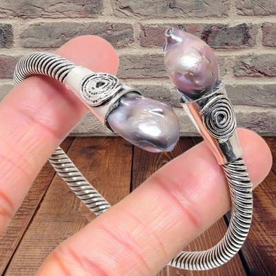 Natural Unique River Pearl Ethnic Bracelet Adjustable Z067 - Image 1 of 4