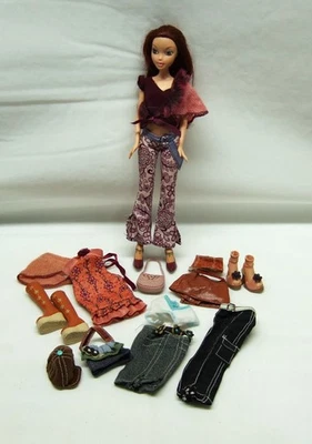 Muñeca My Scene Chelsea de Mattel vestida + trajes y zapatos Foto 1 de 4