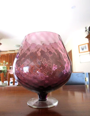 Vintage PURPLE  Balloon  Art  Glass  VASE - DIMPLED GLASS SWIRL - 19cm TALL VASE - image 1 of 3