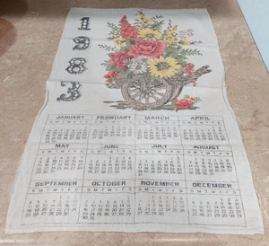 Vintage 1983 Leinen Geschirrtuch Kalender Blumen Blumen reine Baumwolle Gindt 21" x 14 - Bild 1 von 2