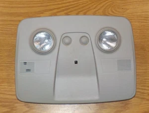 2010 GMC Acadia Overhead Console with Map / Dome Lights - Gray - Bild 1 von 2