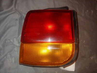 Dodge Colt Vista 1993 pasajero derecho luz trasera lámpara de freno Eagle Summit 92-96 Foto 1 de 2