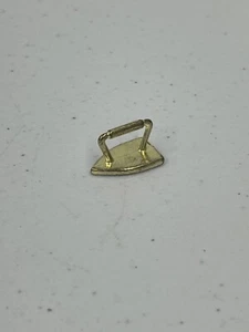 Monopoly Deluxe Edition Replacement Gold Tone Token Iron - Picture 1 of 1