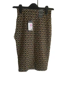Ladies Skirt Size 6 - Picture 1 of 5