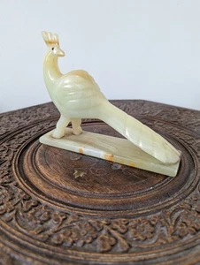 Vintage Stone Bird Sculpture Carved Onyx Green Cream Brown - Picture 1 of 13