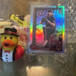 2025 Topps Series 1 Rhett Lowder Cincinnati Reds Rainbow Foil RC - Picture 1 of 2