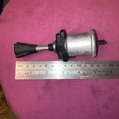 Interruptor de toallita de lavado clásico Tudor, Lucas para adaptarse a Hillman Imp, Hunter, Minx. Usado. Foto 1 de 4