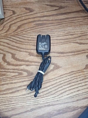 GENUINE MOTOROLA AC POWER SUPPLY DCH3-05US-0300 SPN5185B WALL PHONE CHARGER - Image 1 of 4