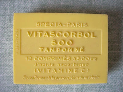 BOITE PLASTIQUE ANCIENNE : VITASCORBOL 500 LABO SPECIA – MEDICAMENT PHARMACIE - Photo 1/2