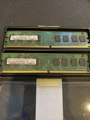 Memoria de escritorio Samsung 1 GB (2x512 MB) 1Rx8 PC2-5300U-555-12-ZZ DDR2-667 MHz - Imagen 1 de 3