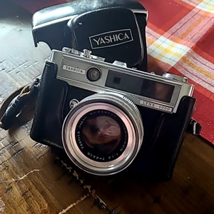 Yashica IC Lynx 5000E Rangefinder Camera yashinon 1:1.8 4.5cm lens +Leather Case - Picture 1 of 7