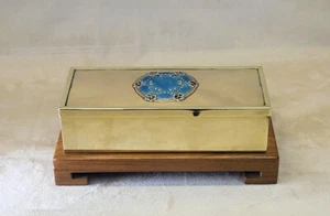 Antiguo Wills ""Gold Flake"" caja de latón tabaco esmalte fino guilloche medallón - Imagen 1 de 7