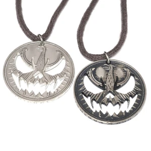 Ciondolo moneta HALLOWEEN argento 625 • 5 DM Germania 1951 - 1974 con occhiello in argento - Foto 1 di 5