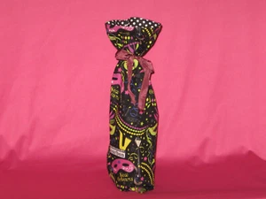 Portabotellas de vino de tela hecha a mano/bolsa de regalo - Mardi Gras - PRECIO DE LIQUIDACIÓN - Imagen 1 de 3
