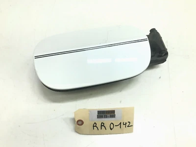 Volvo S90 2018-2022 puerta del tanque de combustible trasero OEM Foto 1 de 4