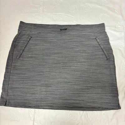 Mujer Athleta Azul Marino y Blanco Rayas Skort XLT Tenis, Pickleball, Golf Foto 1 de 4