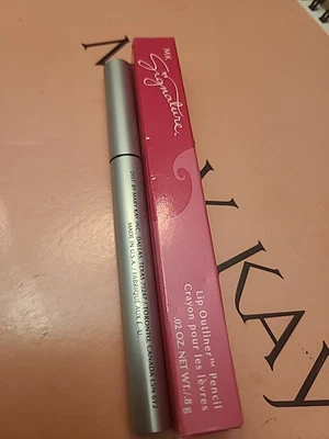 New In Box Mary Kay Signature Lip Outliner Pencil 576000 Full Size - Image 1 of 2