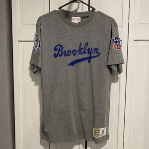 CAMISETA MITCHELL & NESS COOPERSTOWN BROOKLYN DODGERS JACKIE ROBINSON 1947 Talla S - Imagen 1 de 8