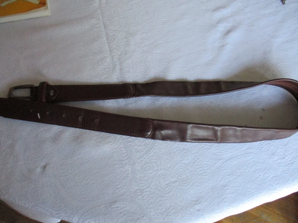 ceinture VISCONTI CUIR "cache billet" occasion 112 cm - Photo 1/4
