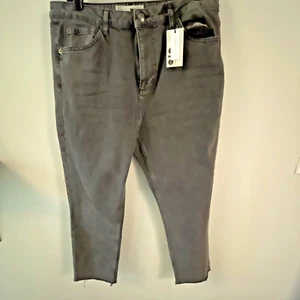 NWT Topshop Moto Jeans Womens 12 34x26 High Rise gray Stone Wash Denim Raw Hem - Picture 1 of 10