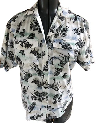 Blusa Diane Von Furstenberg Pequeña Blanca Estampado Animal 2 Bolsillos Botón Delantero Foto 1 de 4