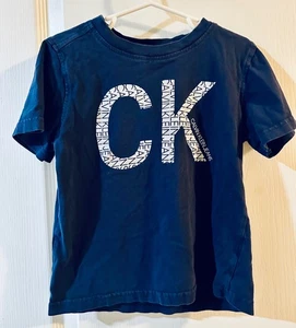 Boys Calvin Klein Blue Short Sleeve T-Shirt and Khaki Pant Set Size 5 - Picture 1 of 5