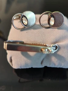 Vintage Cufflinks + Tie Clip - Art Deco RETRO Clear stones Silvertone Unmarked  - Picture 1 of 8