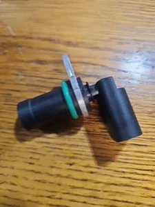 180-0425 Beck Arnley Crankshaft Position Sensor for 325 330 525 320 530 323 328 - Picture 1 of 2