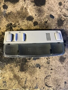 VW GOLF/TOURAN/CADDY INTERIOR ROOF READING LIGHT - Picture 1 of 2