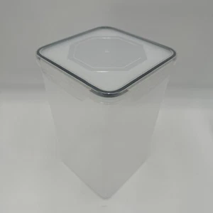 MCIRCO Set of 4 Airtight Food Storage Containers With Side Locking Lids - Picture 1 of 23