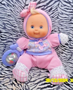 PA1/  FISHER PRICE PELUCHE DOUDOU POUPEE ACTIVITE 30CM 2002 TRES TRES BON ETAT - Picture 1 of 6