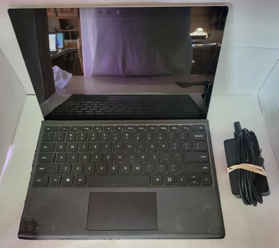 MS Surface Pro 5, 1796~ i5 Gen 7~ 256 GB~ Win 11 Pro~ B.Cond KB~ Estado A Foto 1 de 4